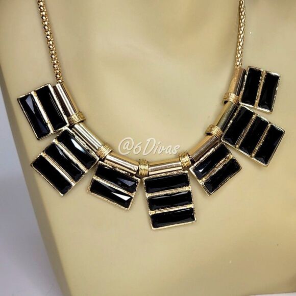 Gold and Black Choker Necklace - Picture 5 of 6